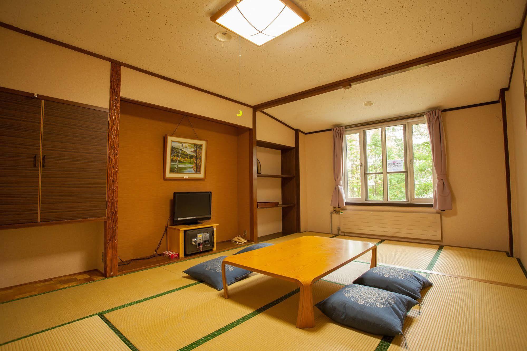 Hotel Mutsumi 志賀高原 エクステリア 写真